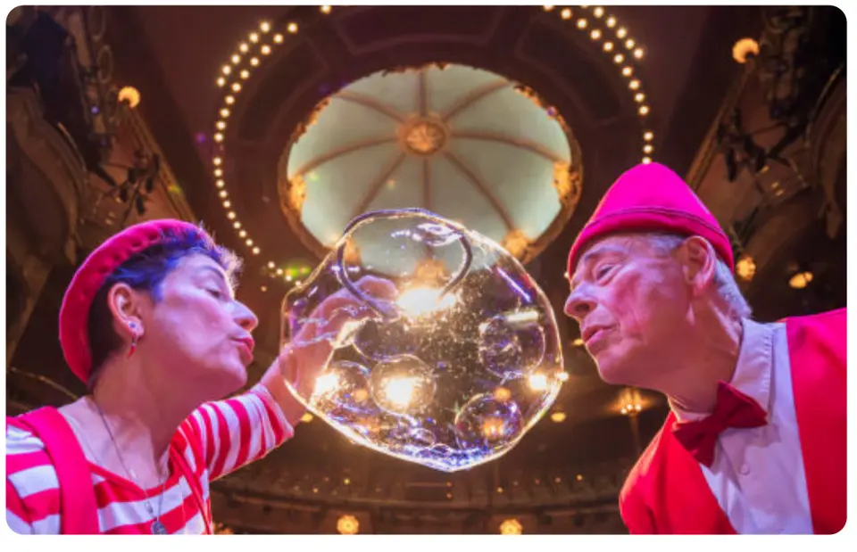 Omnium Circus. Photo by Maike Shulz